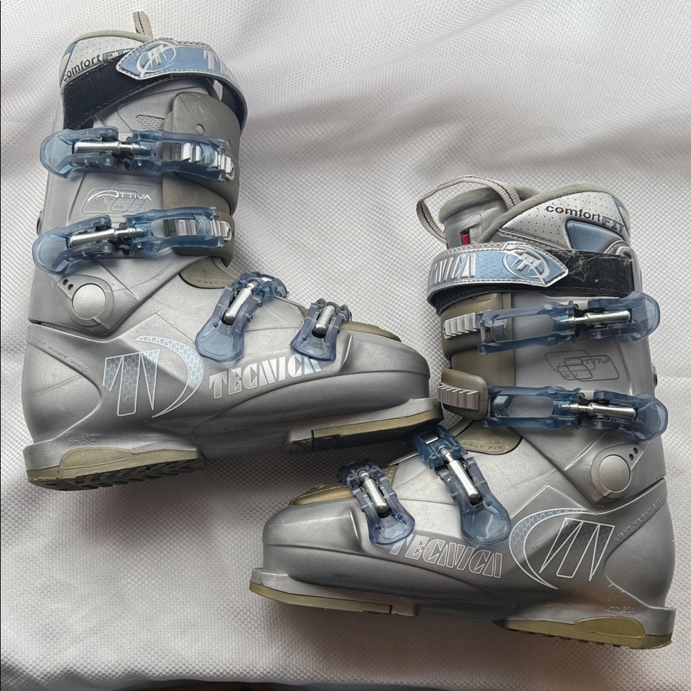 Tecnica Ottiva EX Comfort Fit Gray Ski Boots with Blue Highlights - 26.5